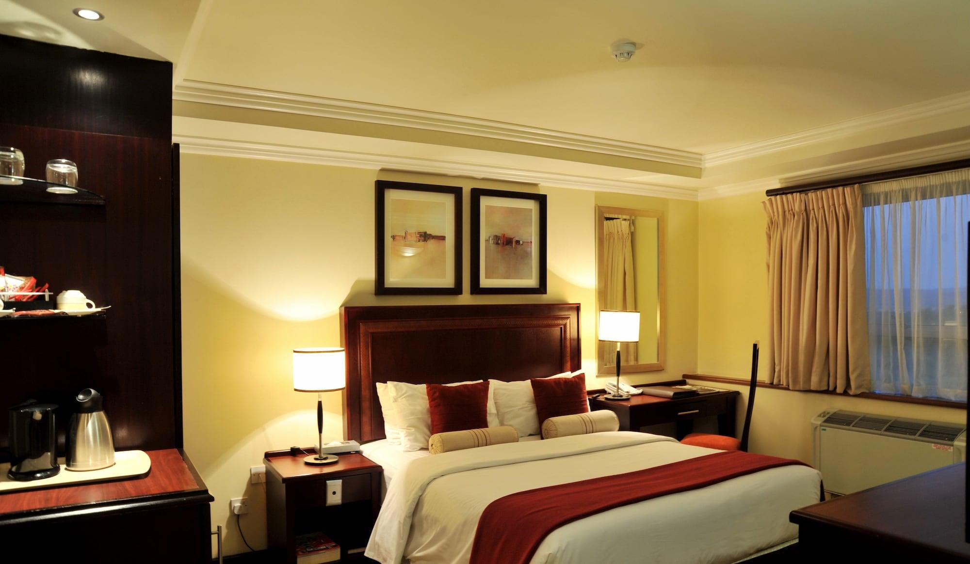 Cresta President Hotel Gaborone Ngoại thất bức ảnh