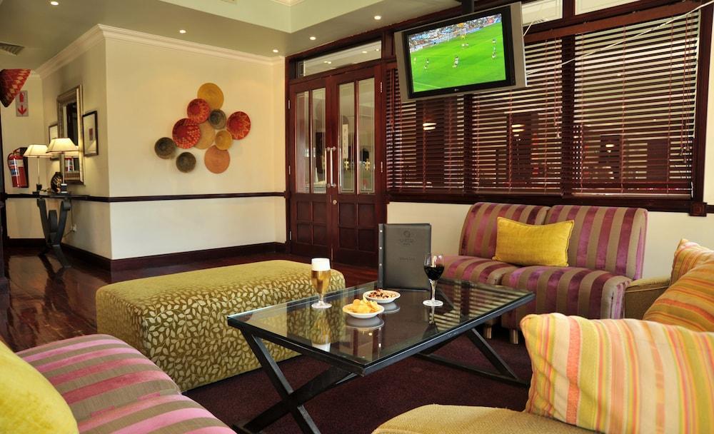 Cresta President Hotel Gaborone Ngoại thất bức ảnh