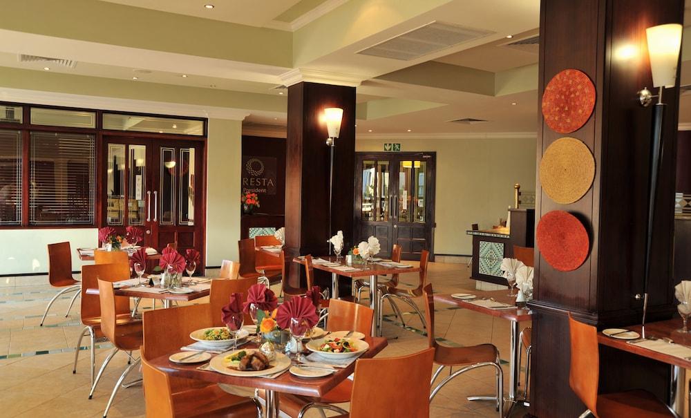 Cresta President Hotel Gaborone Ngoại thất bức ảnh