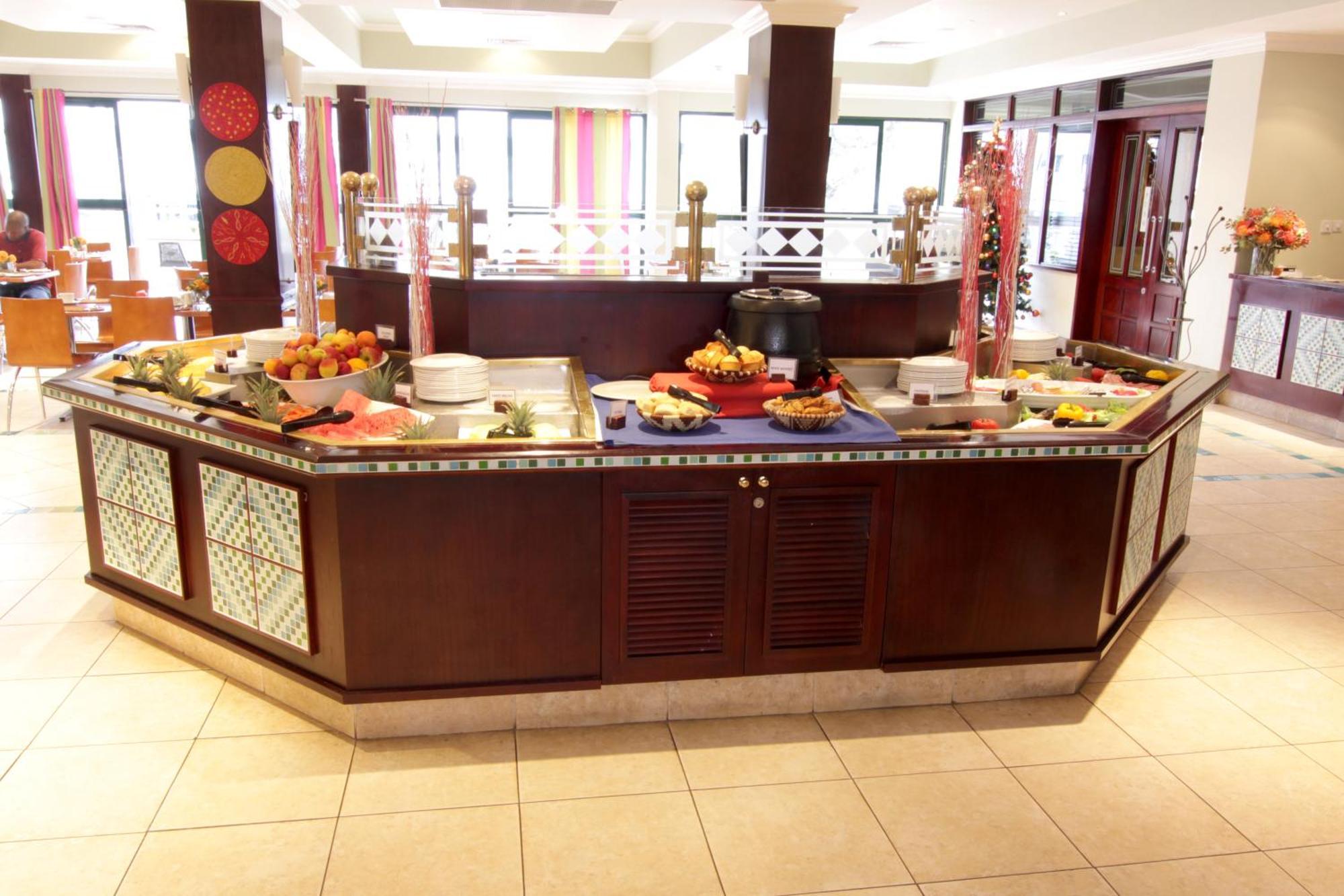 Cresta President Hotel Gaborone Ngoại thất bức ảnh