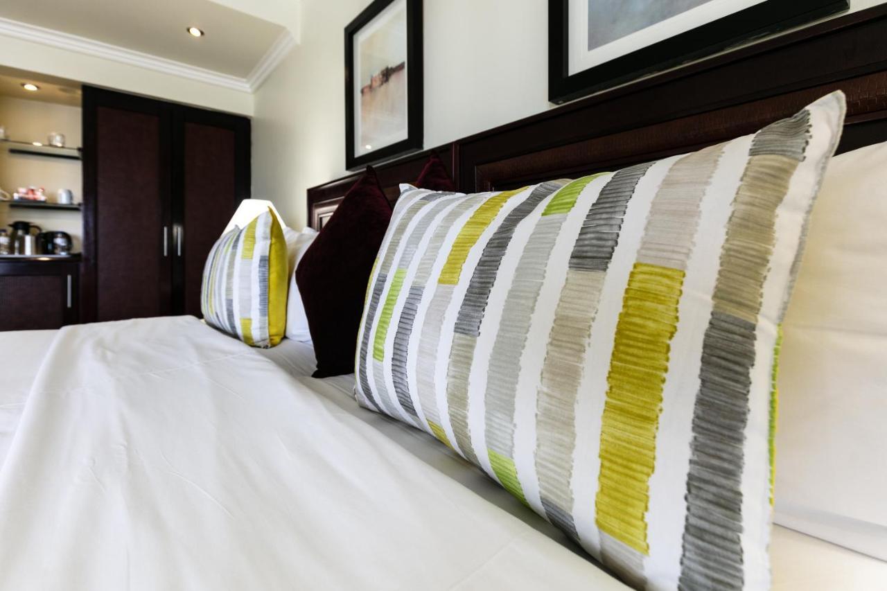 Cresta President Hotel Gaborone Ngoại thất bức ảnh