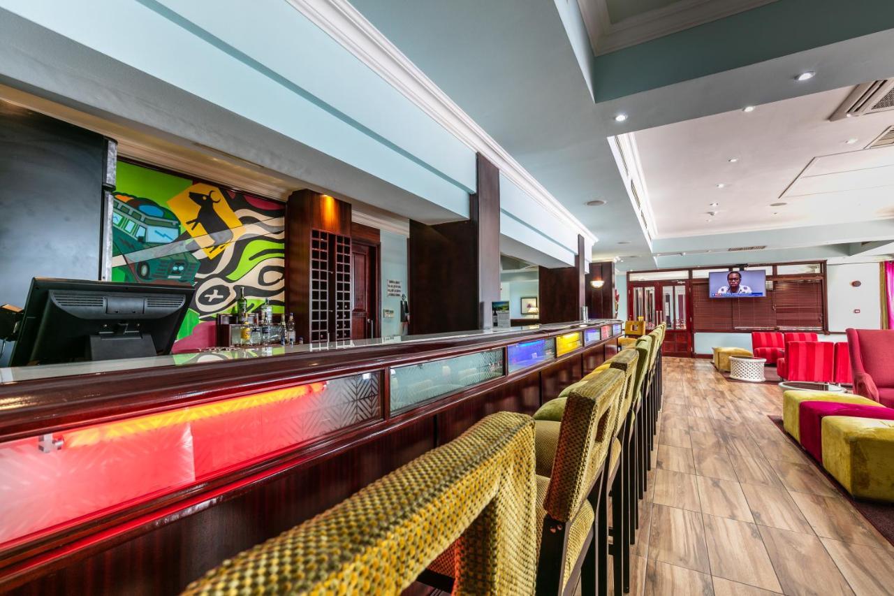 Cresta President Hotel Gaborone Ngoại thất bức ảnh