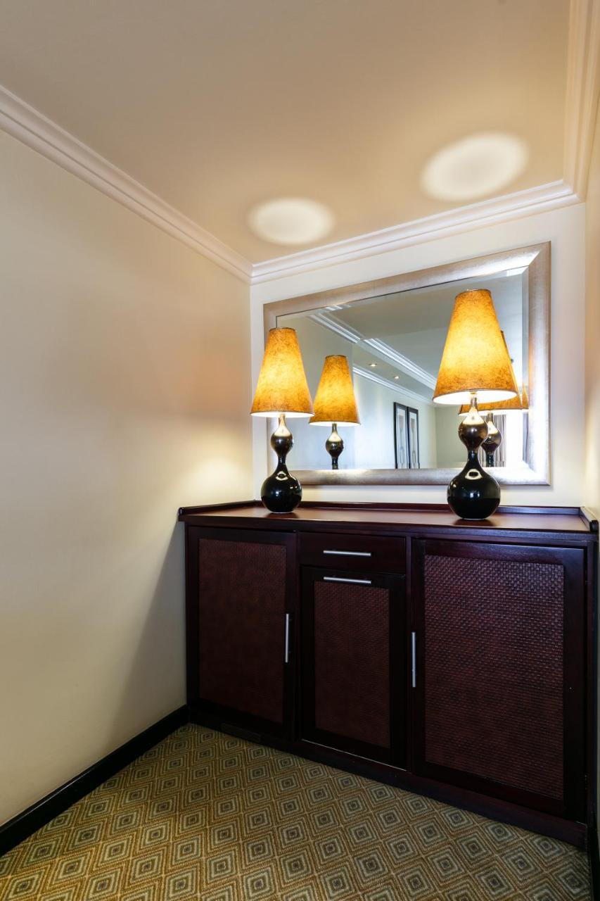 Cresta President Hotel Gaborone Ngoại thất bức ảnh
