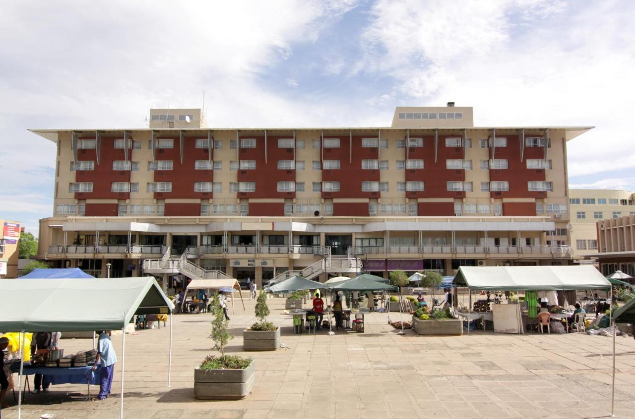 Cresta President Hotel Gaborone Ngoại thất bức ảnh